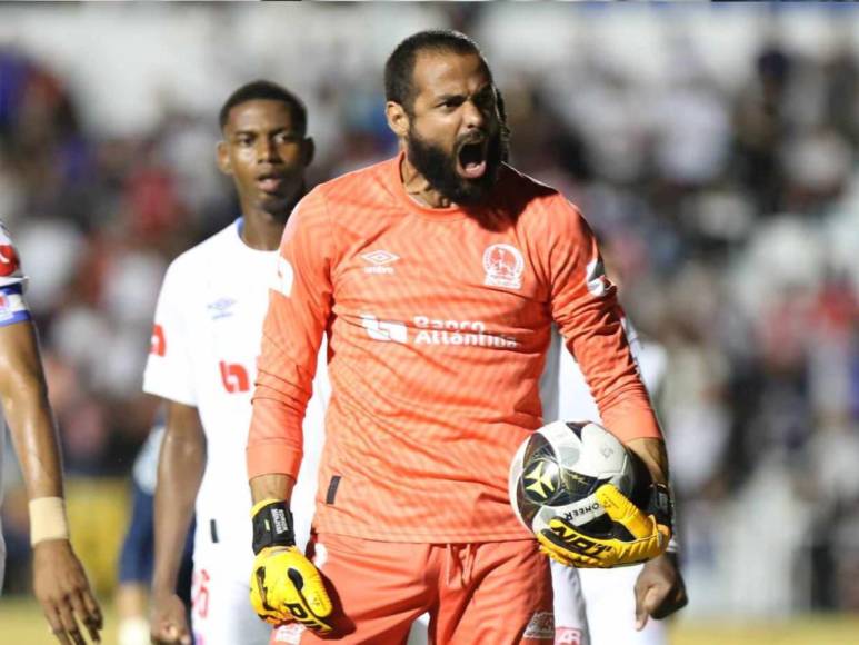 ¡Dos bajas! El 11 titular del Olimpia para juego ante Águila de El Salvador