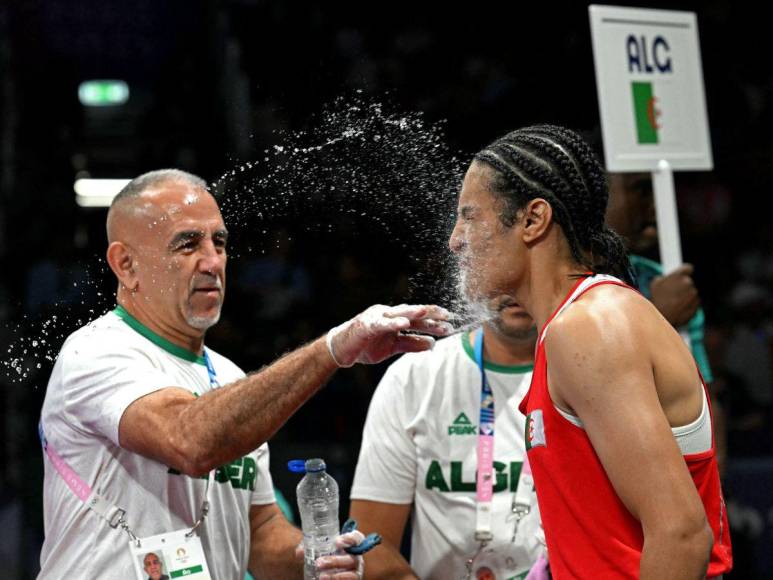 ¿Quién es Imane Khelif, boxeadora con polémica de género en París 2024?