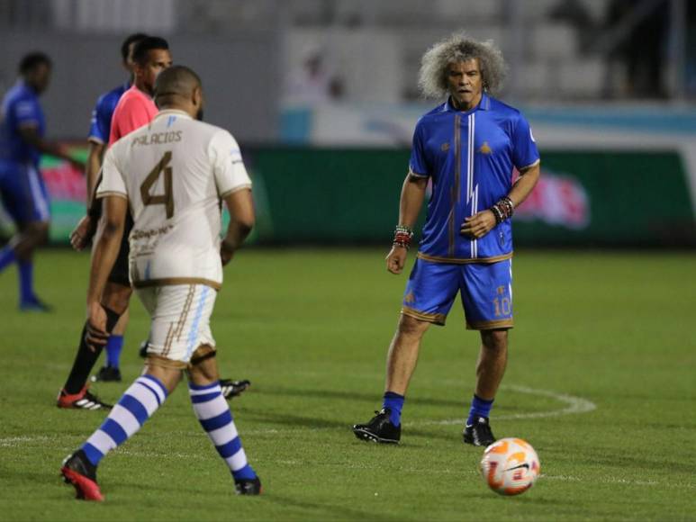 “Como en los viejos tiempos”: risas, camaradería y fútbol, la emotiva despedida de Rambo de León