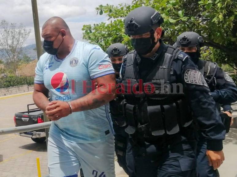 Al Primer Batallón de Infantería envían a salvadoreño Tokiro Ramírez Rodas, solicitado en extradición por Estados Unidos (Fotos)