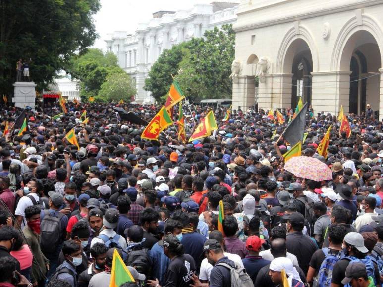 Así fue la irrupción de manifestantes en casa del presidente de Sri Lanka (Fotos)