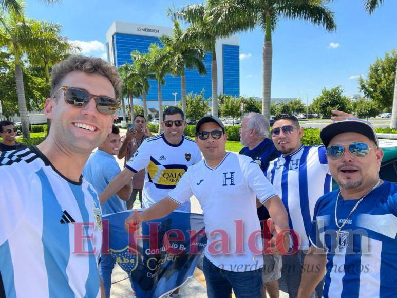 Ambientazo y emoción previo al partido de Honduras vs Argentina