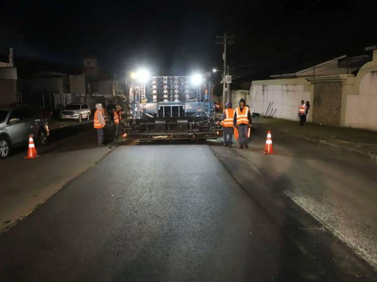 El dragón, la máquina que pavimentará varios puntos del Distrito Central