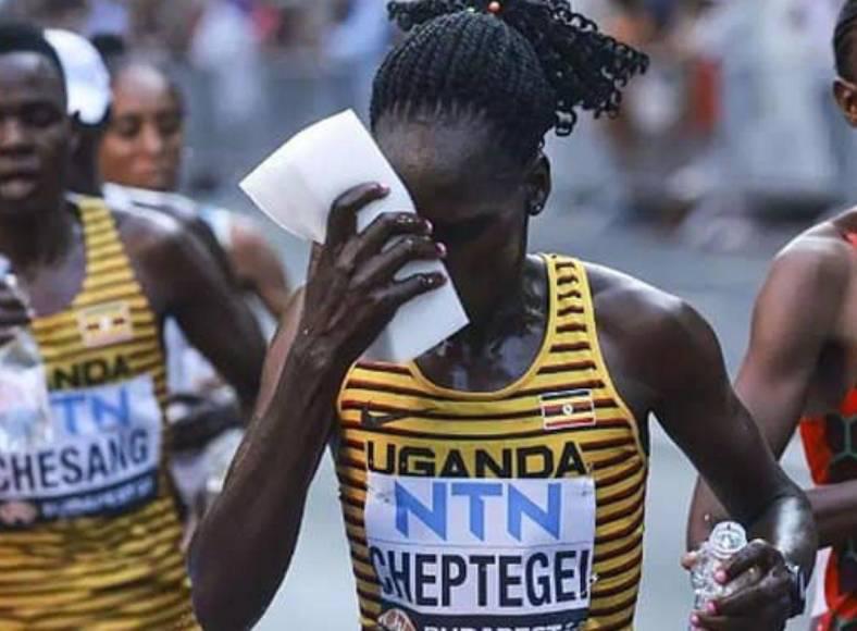 Atleta Rebecca Cheptegei fue rociada con gasolina y prendida en fuego por su novio