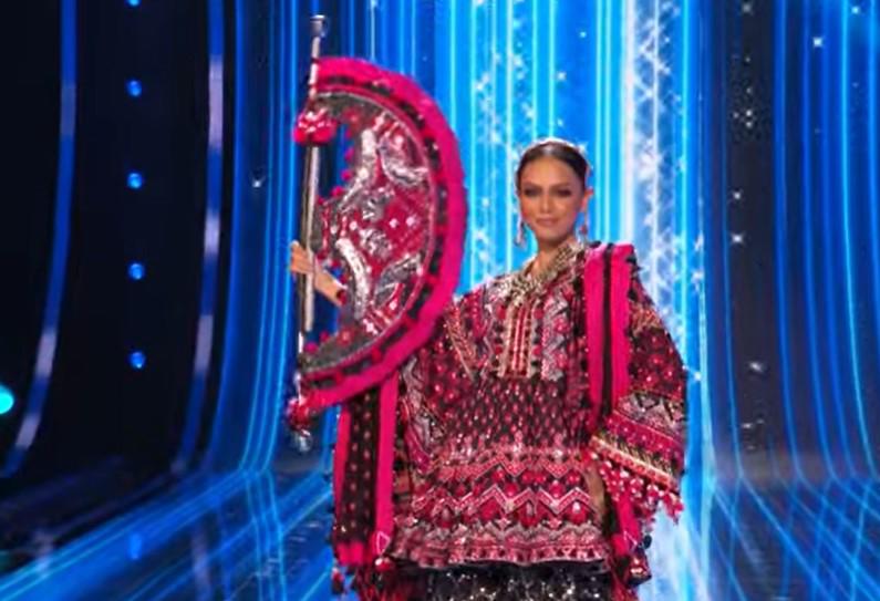 Espectaculares trajes típicos durante la gala del Miss Universo 2023