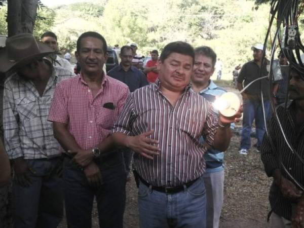 El diputado Alfredo Saavedra dio por inaugurado el servicio rural.