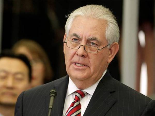 Un grupo de 20 legisladores demócratas pidió al secretario de Estado Rex Tillerson que apoye el pedido de realizar una nueva elección presidencial de Honduras.