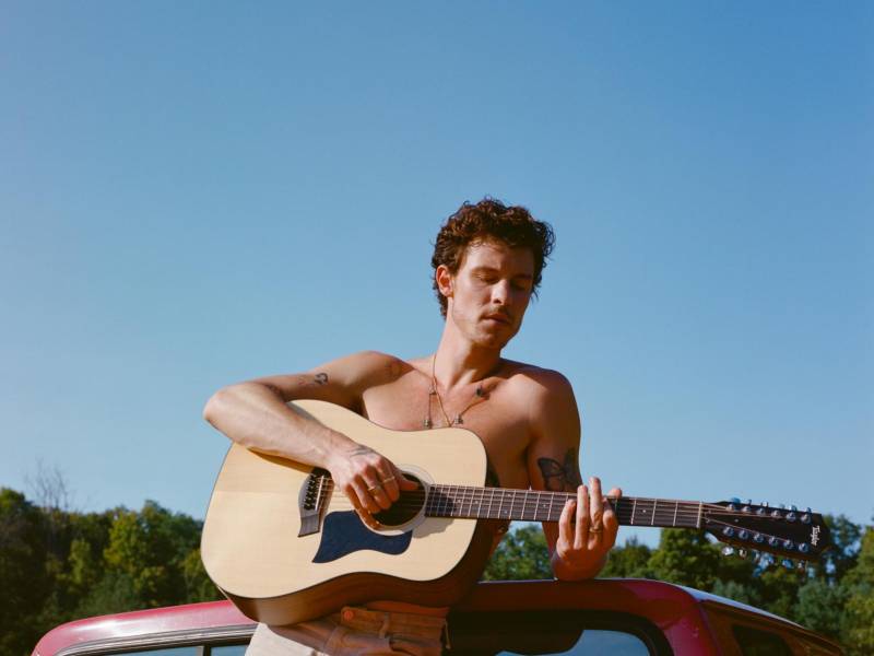 El nuevo álbum de Shawn Mendes, “Shawn”, es un regreso folk y revelador.