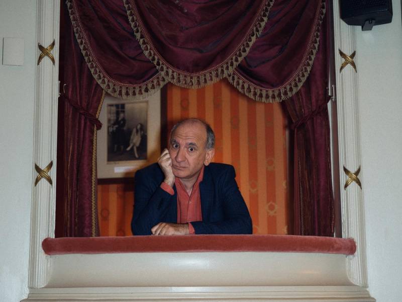 Armando Iannucci ha adaptado la icónica cinta “Dr. Strangelove” al teatro.