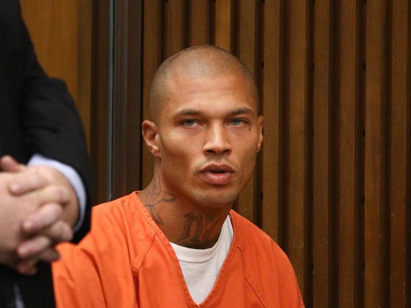 Jeremy Meeks en el 2014. Su ficha policiaca captó la atención de los medios y le aseguró un agente de Hollywood por sus rasgos de modelo.