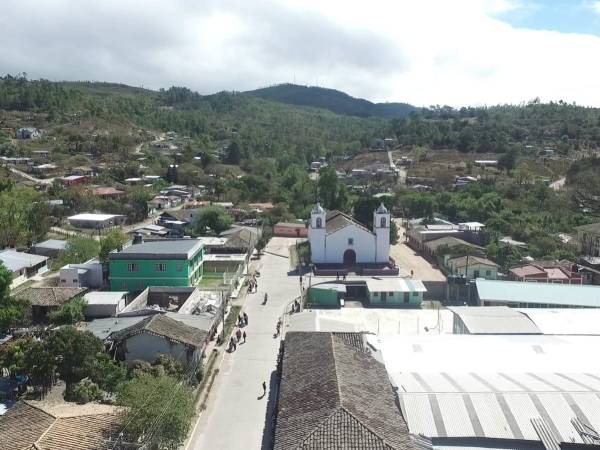 Santa Ana y San Buenaventura son los municipios que, según censos de autoridades locales, presentan un índice bajo de pobreza. Mientras que en Lepaterique, Sabanagrande y Cantarranas el índice de pobreza es de más de la mitad, entre un 55 y 60% de los habitantes. Los índices de pobreza dependen de la cantidad de población en las zonas.