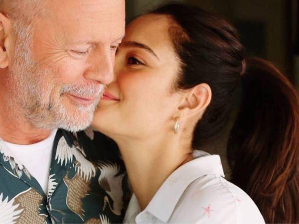 La familia de Bruce Willis ha estado haciendo todo para poder ayudar al actor a mantenerse activo luego de ser diagnosticado con demencia frontotemporal. Su vida ha dado un giro de 180 grados y aquí te contamos como viven ahora.