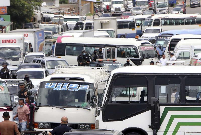 Pago electrónico, transbordo y turnos: el ambicioso proyecto que busca modernizar buses en la capital