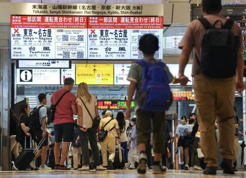 El tifón Shanshan deja 4 muertos, más de 100 heridos e inundaciones en Japón