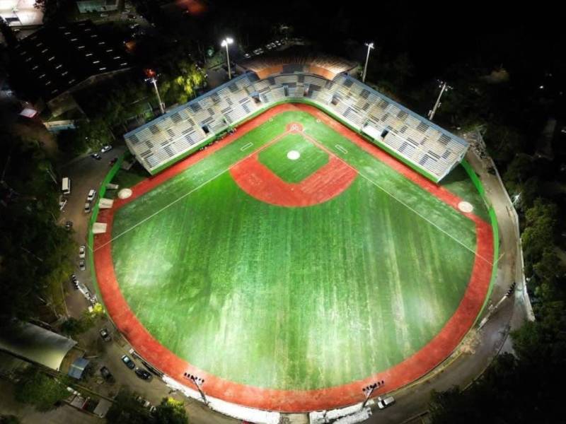 Condepor anunció que dentro de unos días se reinaugurará el estadio Chochi Sosa de Tegucigalpa, instalación deportiva para la práctica del béisbol en la capital. ¿Cuánto se gastó en la remodelación?