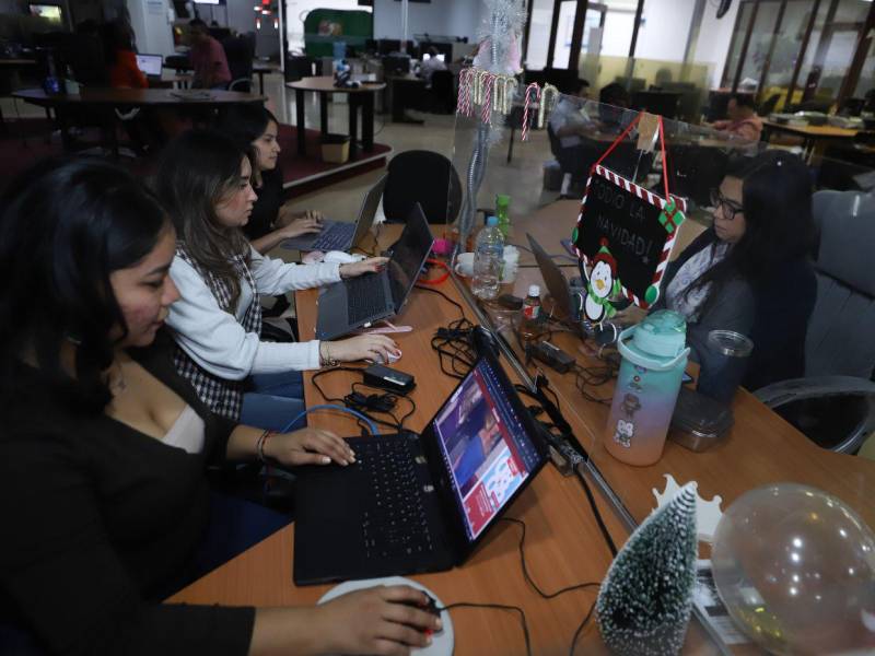 El equipo web de EL HERALDO es el encargado de mantener actualizado el sitio web, siempre con rigor, calidad y ética periodística en cada contenido publicado. De izquierda a derecha: Pamela Pino, Sofía Portillo, Sabdy Flores y Nicolle López.