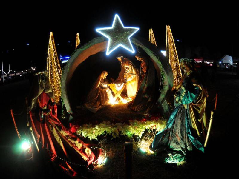 Los nacimientos iluminados son elementos fundamentales y tradicionales de la Navidad y Fin de Año.