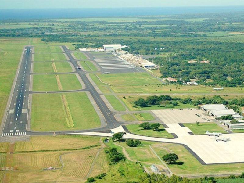 La base aérea Soto Cano, ubicada en Palmerola, Comayagua, es una instalación hondureña que alberga a un contingente de militares estadounidenses.