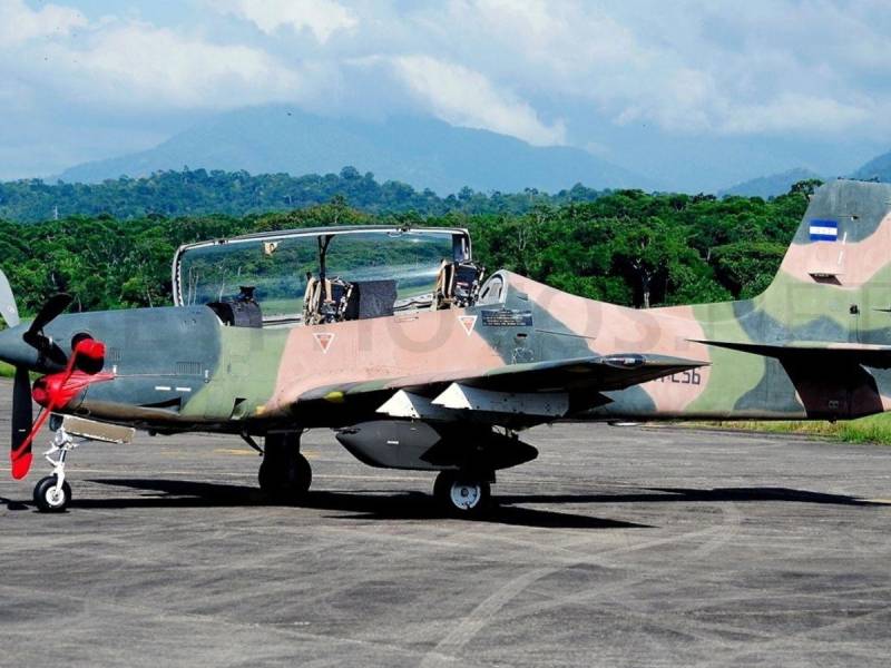 Los Tucano T-27, a pesar de ser de fabricación brasileña, tampoco han podido ser reparados.