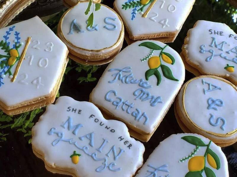 Galletas para toda ocasión son las que puede encontrar en Royal Cookies.