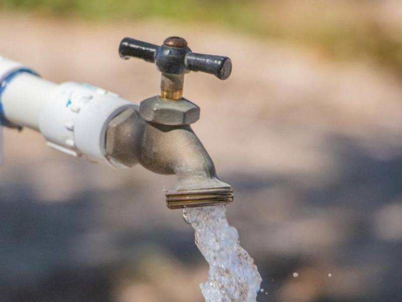 Debido a las lluvias se mantiene una buena distribución de agua en la capital