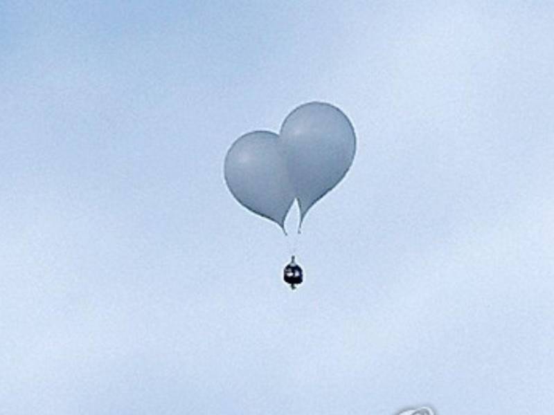 Corea del Norte envía globos con desechos al Sur el día de relevante sesión parlamentaria