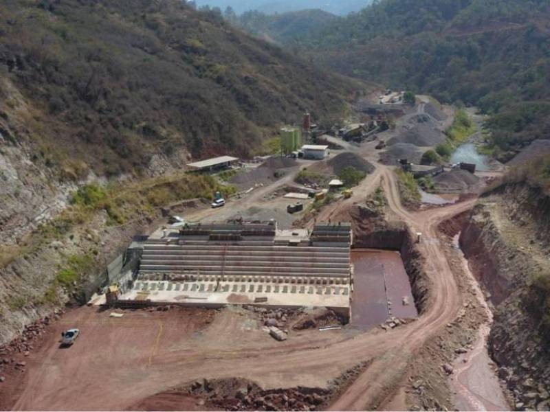 Juntas de Agua de Honduras: Represa San José avanza a paso de tortuga