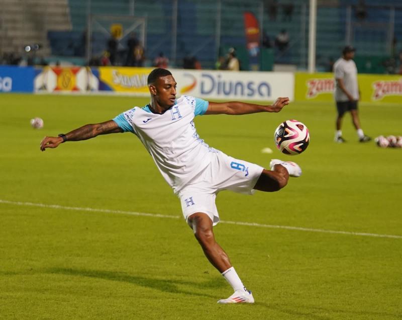 ¡Con sorpresas! Así sería la convocatoria de Honduras para partidos ante México