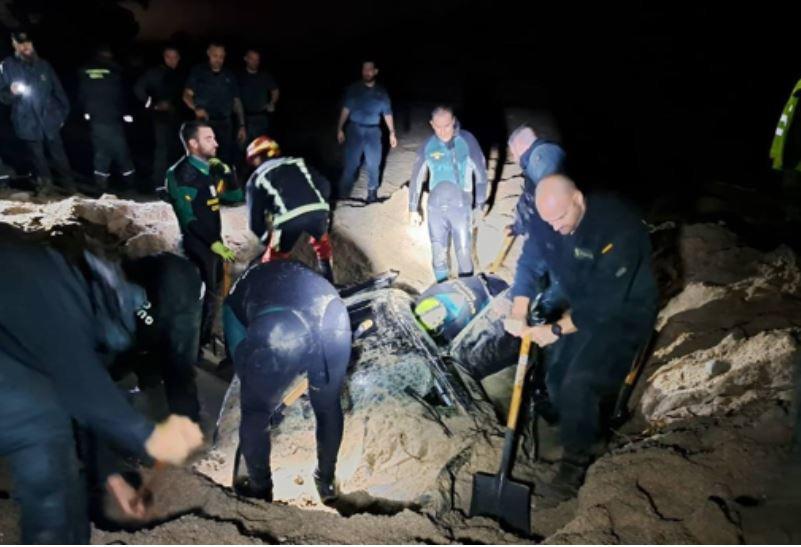 “Abrazado a un árbol por ocho horas”: Ethan, el niño de 10 años que sobrevivió a inundación en Madrid