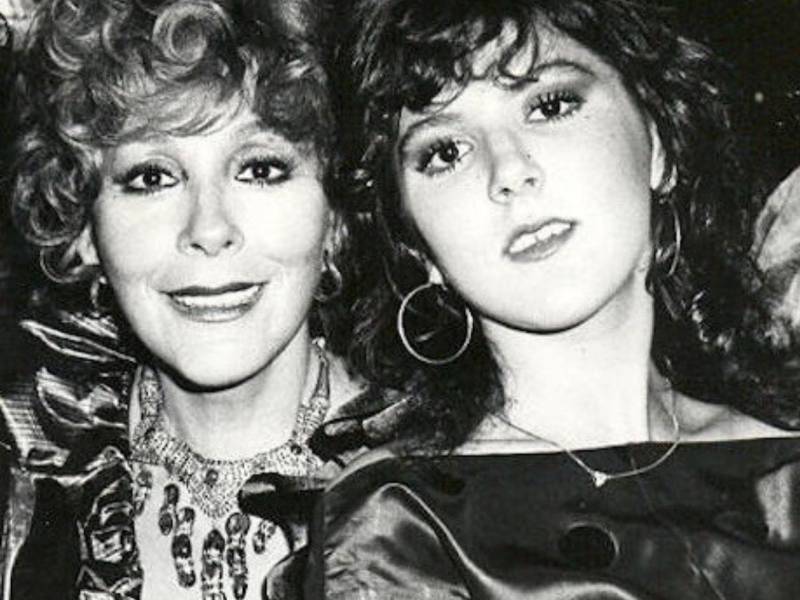 Silvia Pinal, junto a su hija Viridiana Alatriste, que falleció en un accidente en 1982.