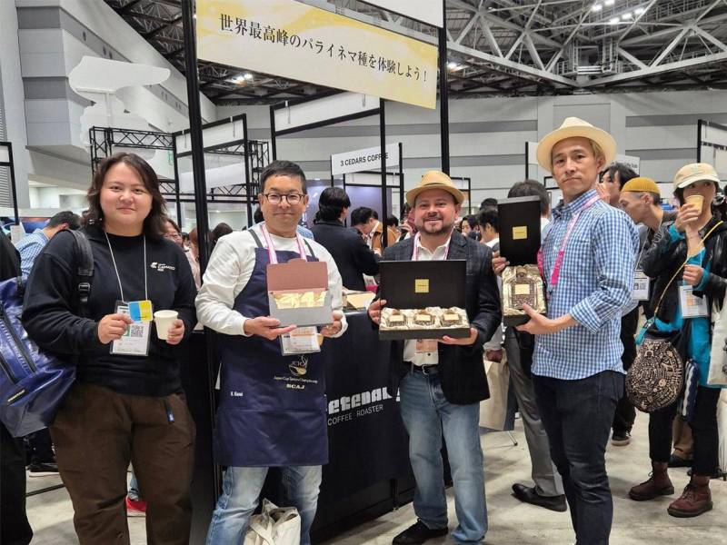 La variedad de café Parainema fue la estrella del World Specialty Coffee Conference, evento realizado en Tokio, Japón, destacando en los stands de diversas compañías y tostadores de Japón.