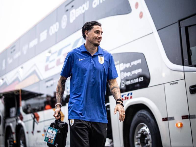 Los equipos ya están en el estadio.