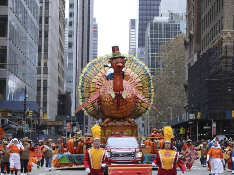 Todo está listo para que se realice el tradicional desfile número 98 de Macy’s que se lleva a cabo en la ciudad de Nueva York por el Día de Acción de Gracias y que marca el inicio de la temporada navideña.