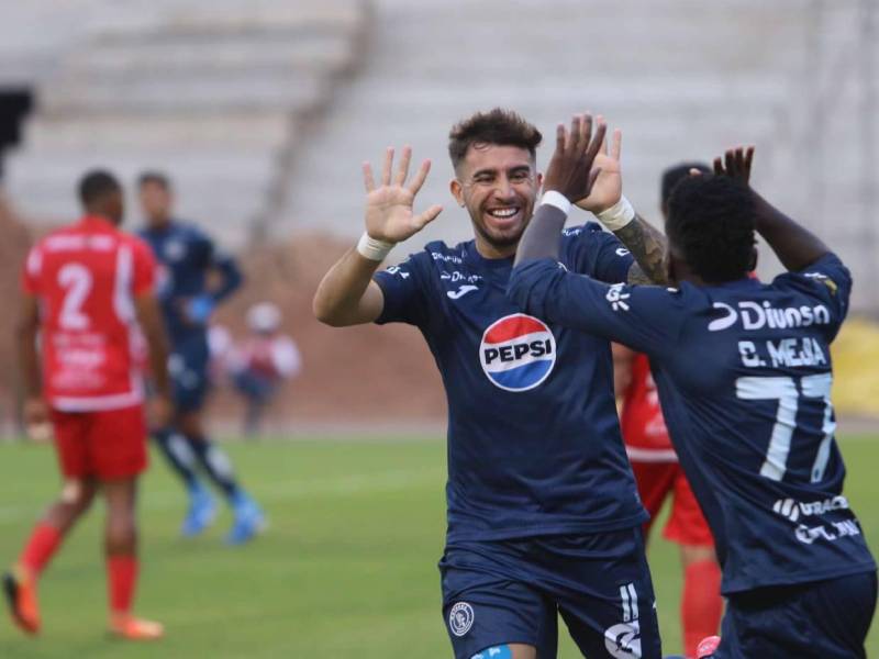 Agustín Auzmendi anotó ‘doblete’ en su primer partido del torneo Clausura 2025 con Motagua.