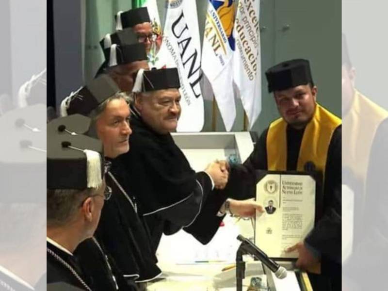 Valdez egresó de la Maestría en materiales de construcción, en la Universidad Autónoma de Nuevo León (UANL).