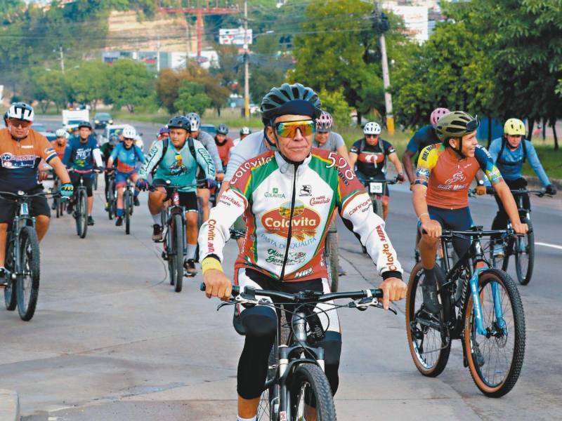 Reinaldo Pantoja, de 66 años, es un participante constante en la Vuelta de EL HERALDO, la mayor competencia ciclística de Honduras