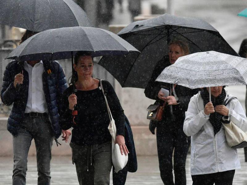 Las fuertes lluvias que se pronostican para este miércoles han hecho que cientos de personas sean evacuadas de forma preventina para evitar que la catástrofe de Valencia, se repita.