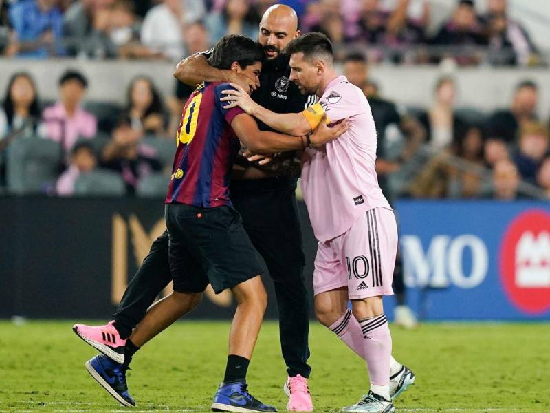 A falta del anuncio oficial de la visita de Lionel Messi con el Inter Miami en enero a Honduras para un amistoso ante Olimpia, hay una persona que resguarda de Messi y que tendrá acceso total para proteger al astro argentino en todo momento durante su estadía en San Pedro Sula. Se trata de Yassine Cheuko, su guardaespaldas personal y aquí conocemos todo lo que él tendría permitido.