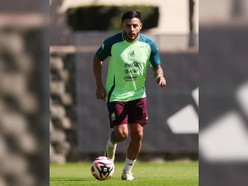 Alexis Vega podría ser titular este martes ante Honduras.