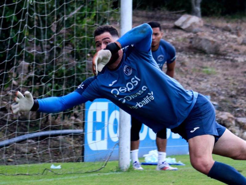 Facussé se unió este viernes a los entrenos de Motagua.