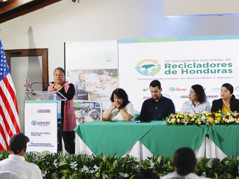 La Fundación Cervecería Hondureña y USAID se unieron para organizar el Primer Encuentro Nacional de Recicladores, un espacio de intercambio y reconocimiento para estos héroes del medio ambiente.