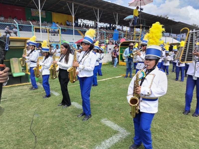 Banda Marcial del C.E.B Joaquín Reyes Tejeda.