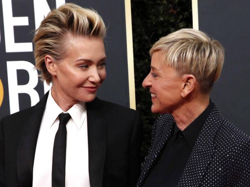 Ellen Degeneres (derecha), junto a su esposa, la actriz y modelo Portia De Rosi.