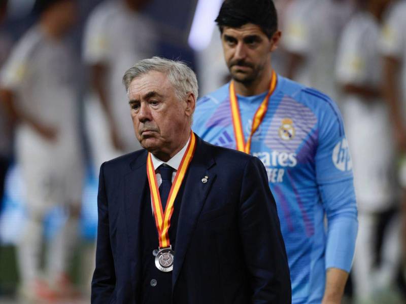 Carlo Ancelotti salió muy tocado luego del 5-2 frente al FC Barcelona.