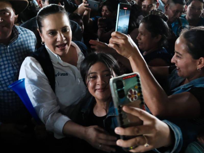 Ana García de Hernández, esposa del expresidente Juan Orlando Hernández, es de las más activas entre los nacionalistas.