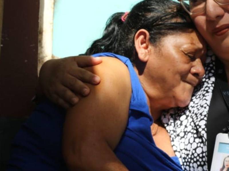 Su madre pide justicia y su padre quisiera volver a ver a su amada hija, pero el martes, mientras Francis Yadira Córdova Ávila regresaba a su casa, su expareja la interceptó y le quitó la vida.