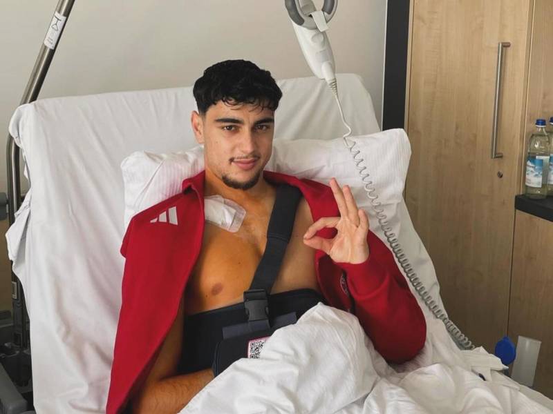 El futbolista alemán fue operado con éxito y ha comenzado su proceso de recuperación. Pavlovic se pierde el duelo ante Barcelona y varios más.