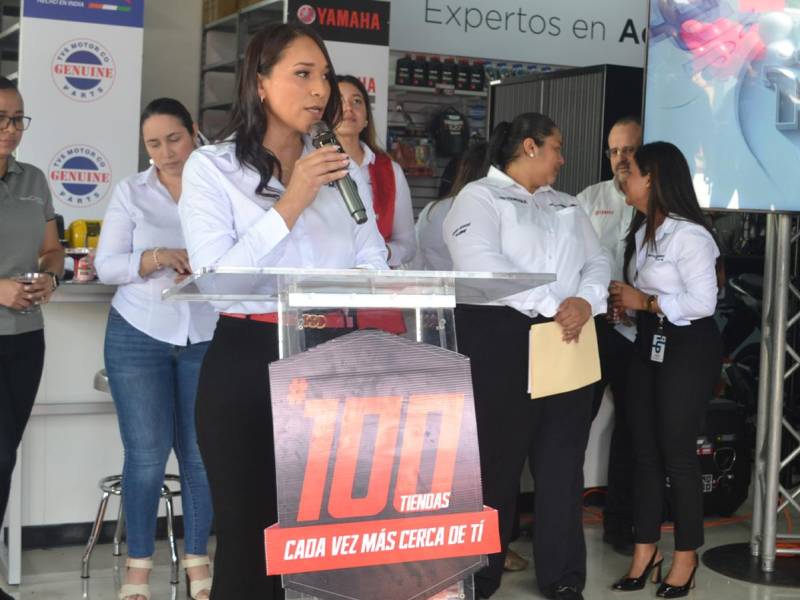 Mariela Mata, jefa de Mercadeo de la zona norte, expresó que Motomundo es la opción número uno en Motocicletas y la más confiable en Honduras.