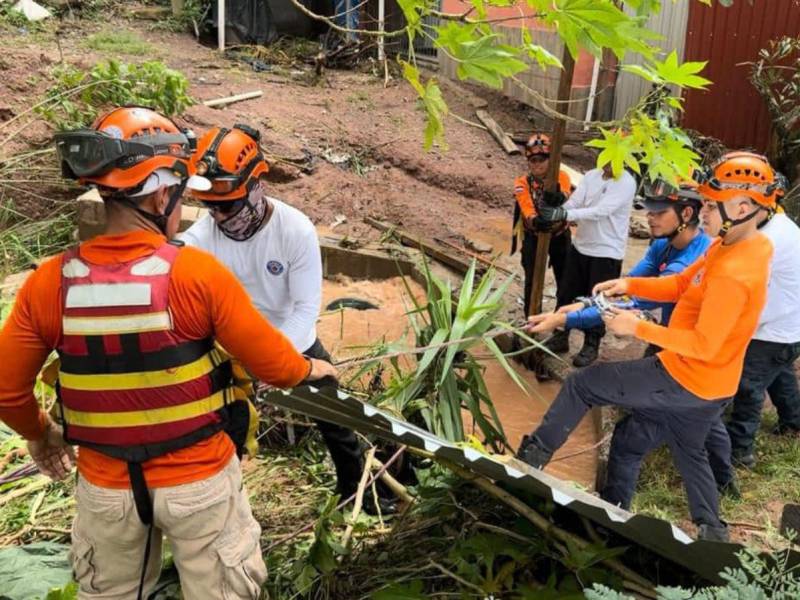 Familias de colonias como Los Llanos, El Prado, aldea Loarque y colonia Betania resultaron afectadas por las lluvias.