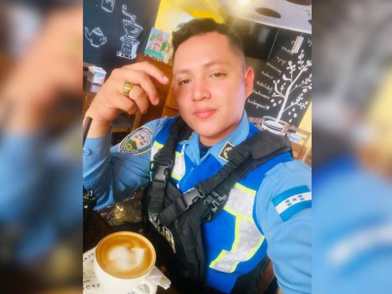 Él es Alexis Anderli Hernández Mejía, el agente policial hallado en una hondonada.